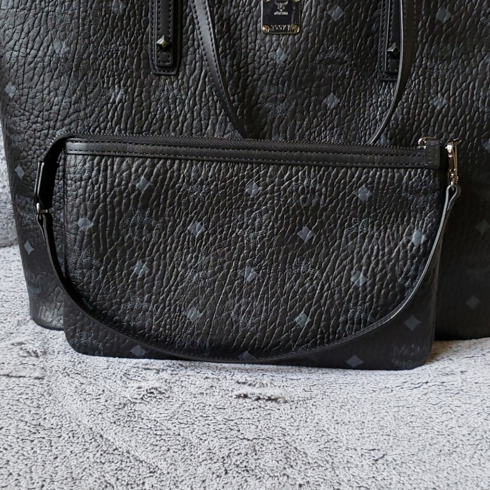 MCM Anya Tote POUCH, Black